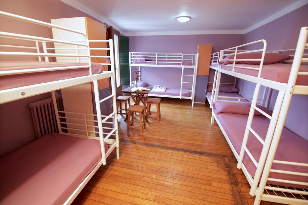 Albergue O Fogar De Teodomiro 圣地亚哥－德孔波斯特拉 外观 照片